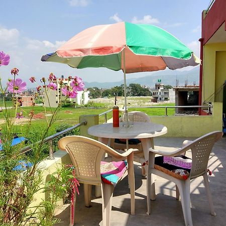 Everest Home Stay Apartment Lalitpur Экстерьер фото