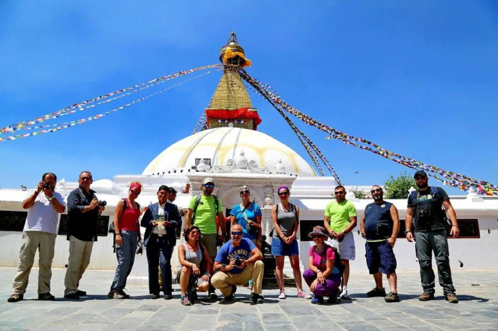 Everest Home Stay Apartment Lalitpur Экстерьер фото