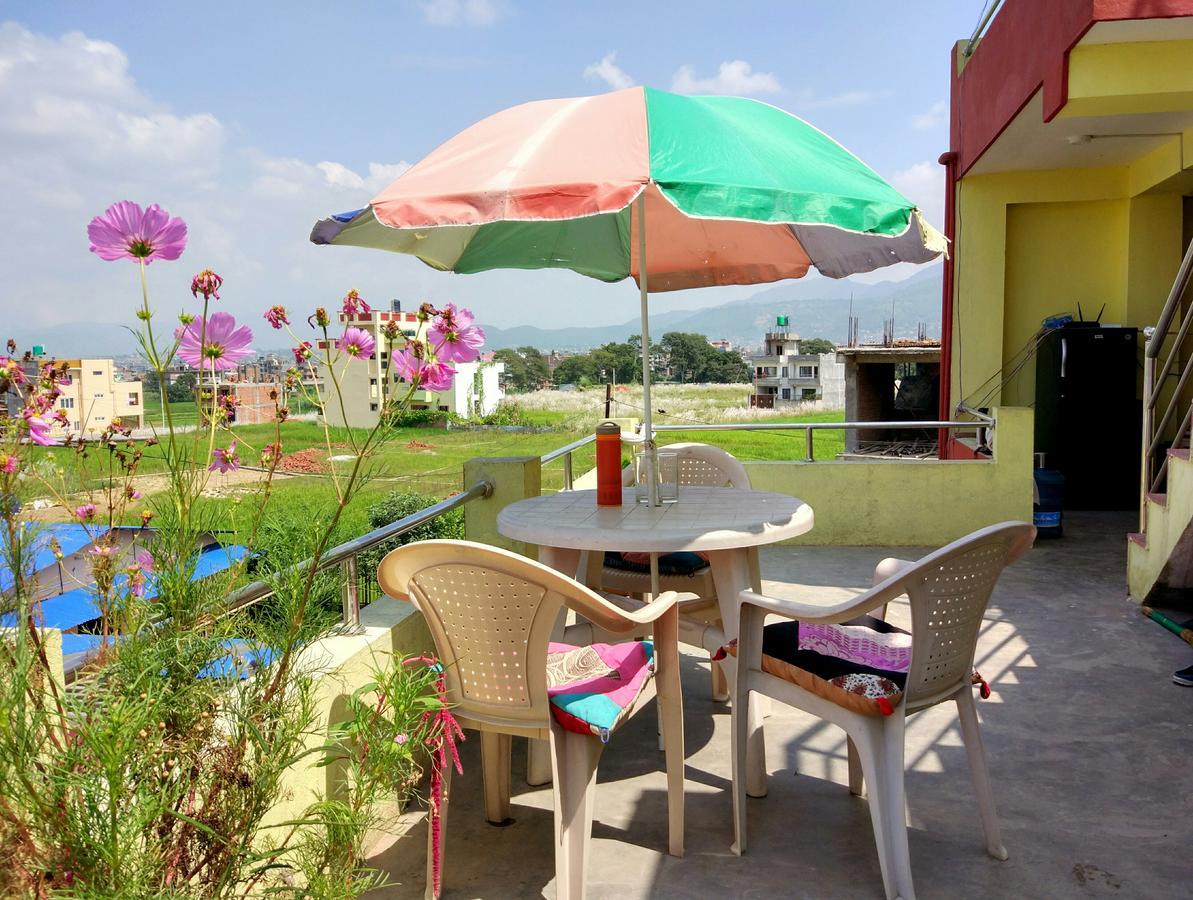 Everest Home Stay Apartment Lalitpur Экстерьер фото