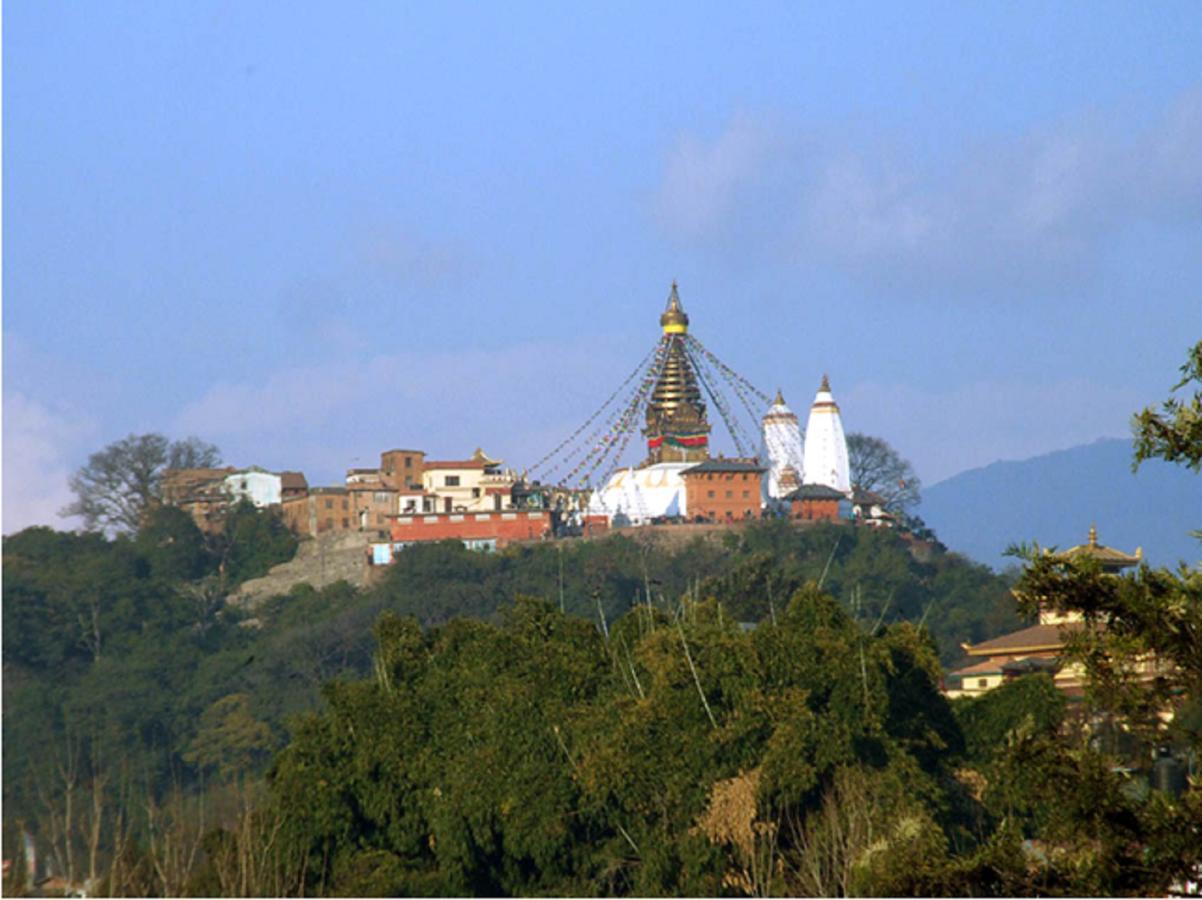 Everest Home Stay Apartment Lalitpur Экстерьер фото