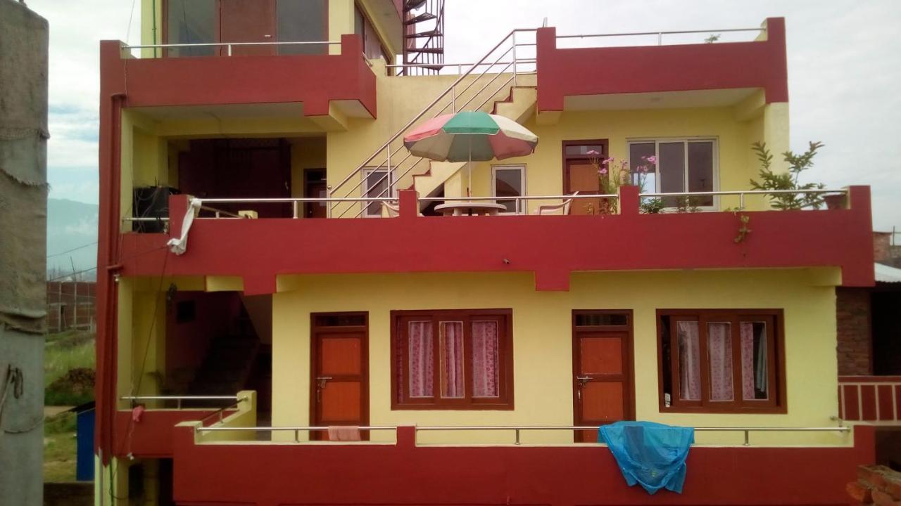 Everest Home Stay Apartment Lalitpur Экстерьер фото