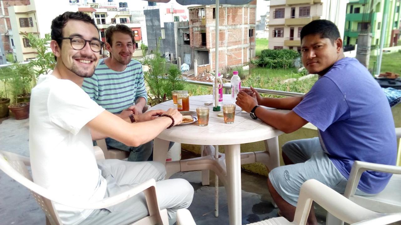 Everest Home Stay Apartment Lalitpur Экстерьер фото